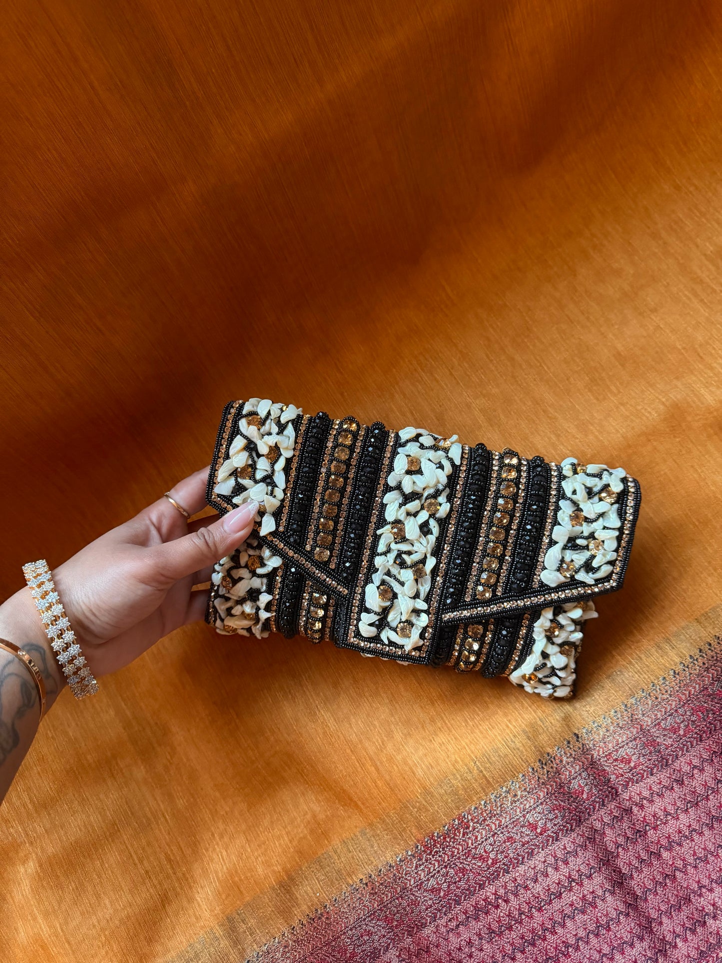 Nira Bag